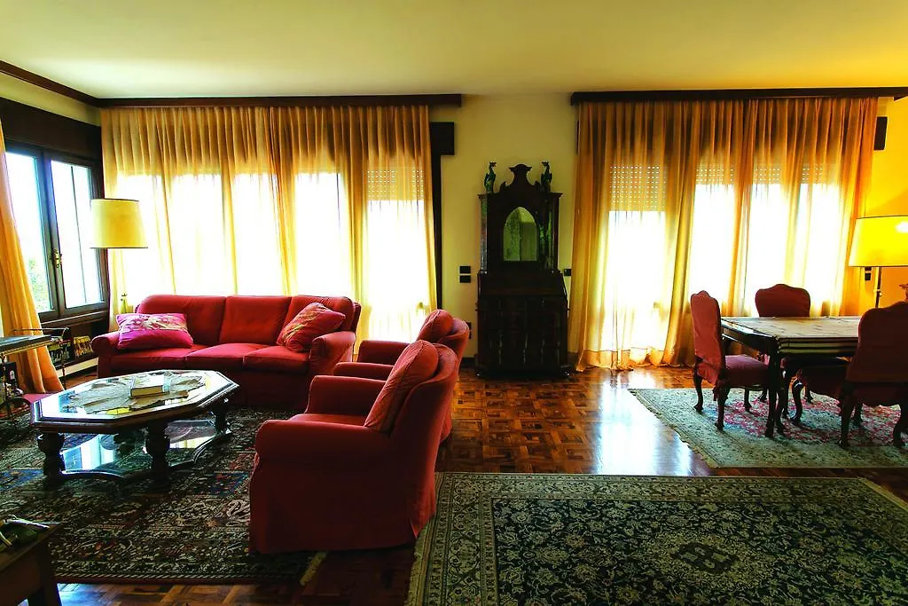 Villa Tra' Monti Bassano del Grappa 0*,  이탈리아